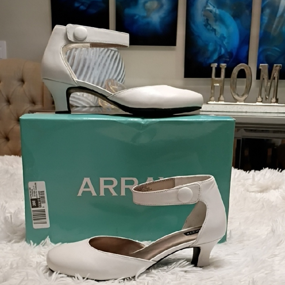 Array Elegant White Ankle Strap Heels - image 1